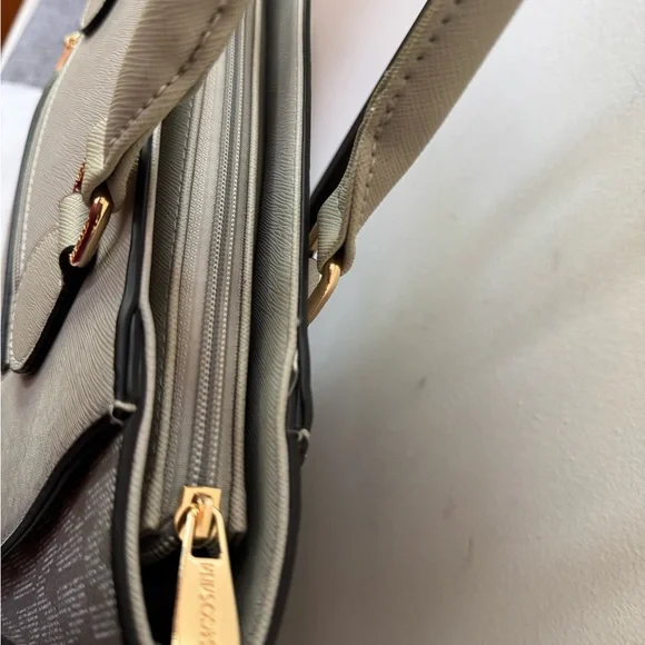 Gray Satchel with Gold Accents and Structured Design - Picture 7 of 11